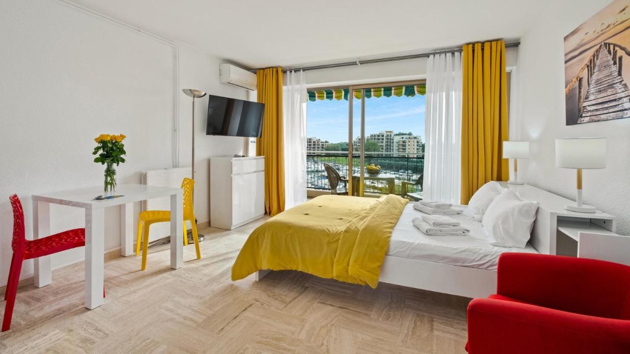 Cannes Marina Appart Hotel Mandelieu Екстериор снимка