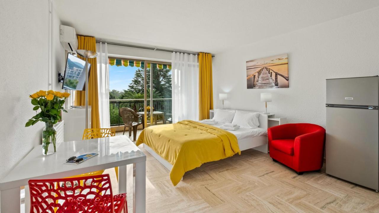 Cannes Marina Appart Hotel Mandelieu Екстериор снимка