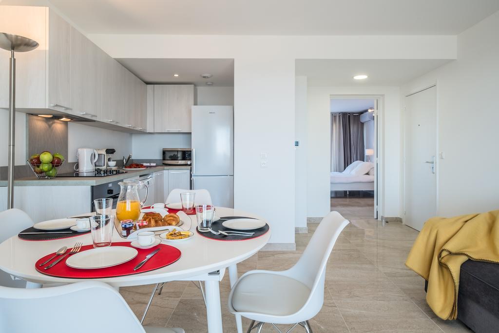 Cannes Marina Appart Hotel Mandelieu Екстериор снимка